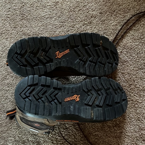 Danner Crafter 6” Boots - Picture 3 of 9